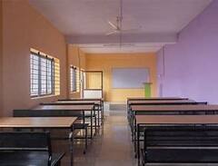 Raiganj: ৩ পড়ুয়া করোনা আক্রান্ত, বন্ধ রায়গঞ্জের বেসরকারি স্কুল| Bangla News