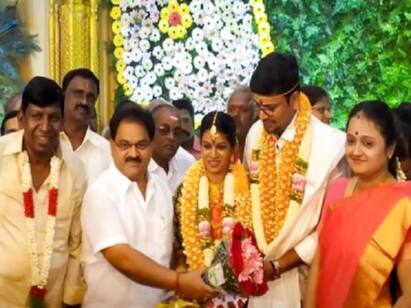 actor vadivelu re entry and his son, daughter marriage updates! Vadivelu | திரை வெளிச்சமா? அப்படின்னா?… படாடோபம் இல்லாமல் நடந்த வடிவேலு மகள்களின் திருமணம்..