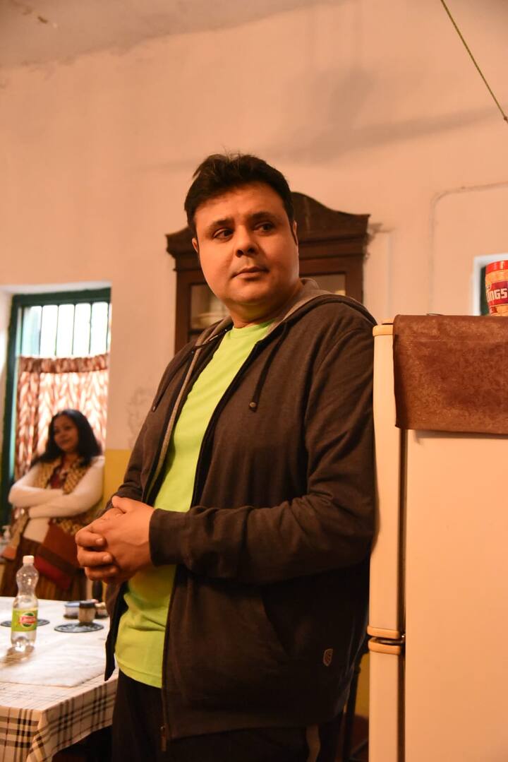 মানসিক অসুখ যা দিনের পর দিন আমাদের মধ্যে নিজের দাপট বাড়িয়ে চলেছে, সেই ক্ষেত্রে সচেতনতা তৈরি  করাই '৩২ অশ্বিনী দত্ত রোড' নাটকের উদ্দেশ্য বলে জানিয়েছেন সুজয় প্রসাদ চট্টোপাধ্যায়।