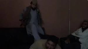 Watch video: Taliban torturing former Afghan army official goes viral, sparks sharp reaction Watch video: ਤਾਲਿਬਾਨ ਦਾ ਦਹਿਸ਼ਤੀ ਚਿਹਰਾ ਆਇਆ ਸਾਹਮਣੇ, ਅਫਗਾਨ ਫੌਜ ਦੇ ਸਾਬਕਾ ਅਧਿਕਾਰੀ 'ਤੇ ਤਸ਼ੱਦਦ ਦਾ ਵੀਡੀਓ ਵਾਇਰਲ