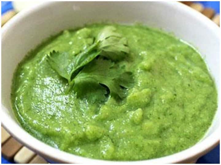 Kitchen Hacks Guava Chutney Recipe And Health Benefits Amrood Ki Chutney Recipe In Hindi Kitchen Hacks: खाने का स्वाद बढ़ा देगी ये अमरूद की खट्टी-मीठी चटनी, 2 मिनट में बनकर हो जाएगी तैयार