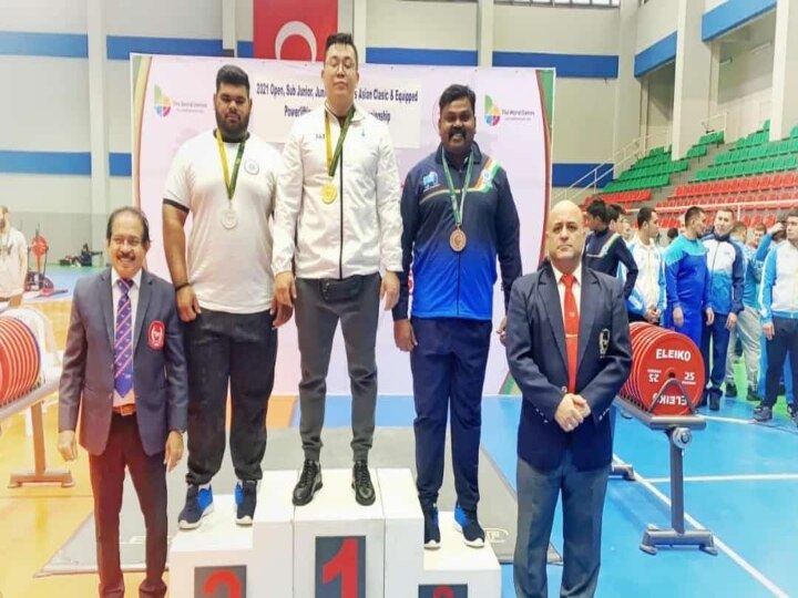 Asian Powerlifiting Championships: ஆசிய பவர்லிஃப்டிங் சாம்பியன்ஷிப்: வெண்கலப்பதக்கம் வென்று அசத்திய திமுக எம்.எல்.ஏ