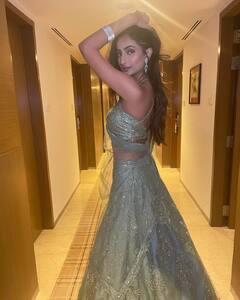 Palak Tiwari Photos: श्वेता तिवारी की बेटी पलक तिवारी ने डीपनेक ब्लाउज में ढाया कहर, ये हैं लेटेस्ट तस्वीरें