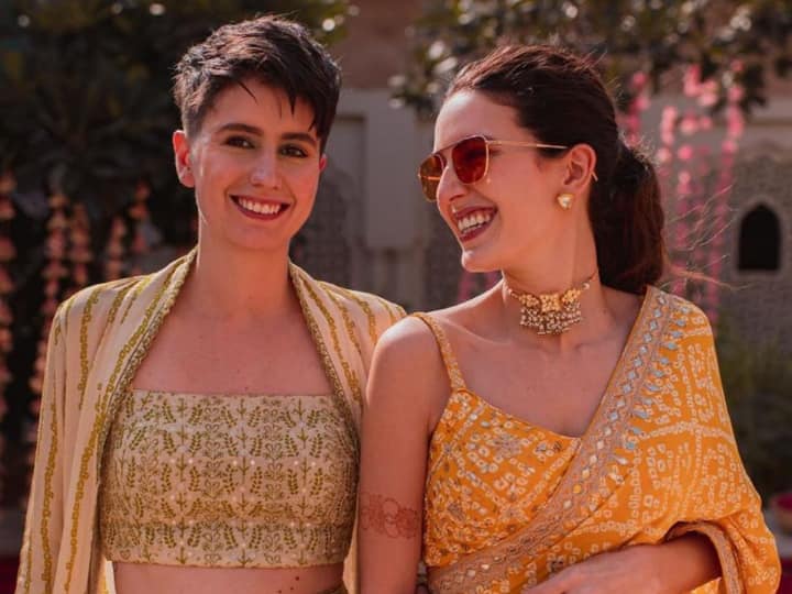 Isabelle Kaif Shares Vicky Kaushal Katrina Kaif Wedding Unseen New pics on Instagram Unseen Pics: Isabelle Kaif Shines Brighter Than Sunshine In Her Yellow Outfit At Katrina Kaif-Vicky Kaushal's Haldi