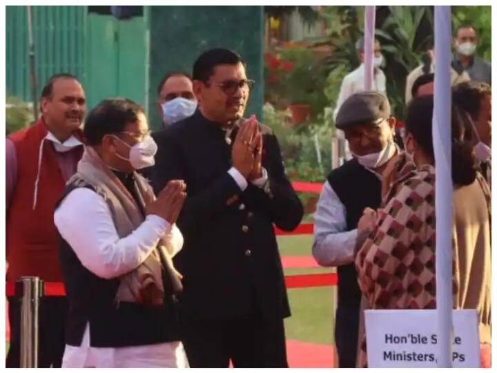 Haryana Cabinet Expansion portfolios allocated to Kamal Gupta and Devender Babli Haryana Cabinet Expansion: कमल गुप्ता और देवेंद्र सिंह बबली के बीच विभागों का बंटवारा, देखिए लिस्ट