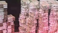 Uttar Pradesh में कालेधन के कुबेरों पर शिकंजा ! Kanpur में 2 कारोबारियों के यहां छापेमारी