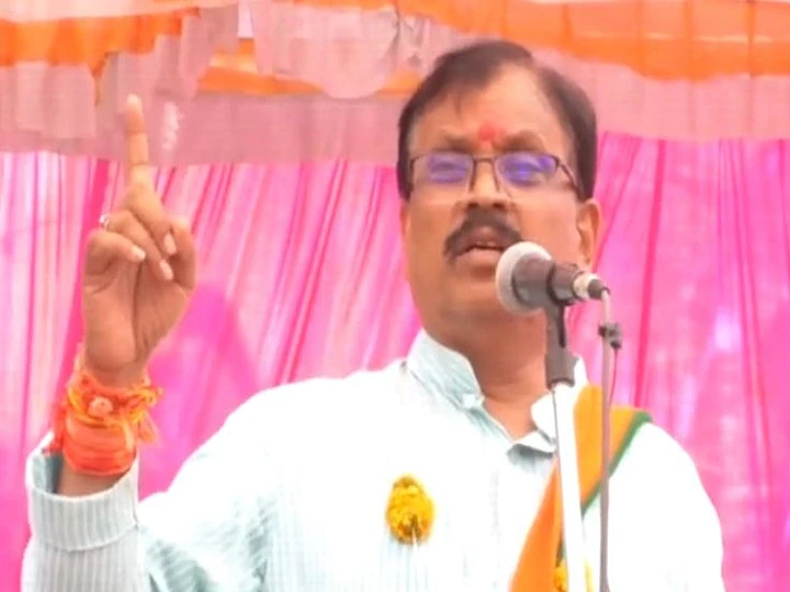 Madhya Pradesh: 600 करोड़ के स्कैम में आरोपी बीजेपी सांसद गुमान सिंह मीडिया के सवालों से बचकर भागे, जानें क्या है पूरा मामला