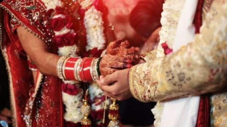 wedding muhurat in 2022 know the auspicious marriage dates of year  Wedding Muhurat In 2022: નવા વર્ષમાં 17 જાન્યુઆરી બાદ લગ્ન કરી શકો છો, જાણો આખા વર્ષના લગ્નના મુહૂર્ત