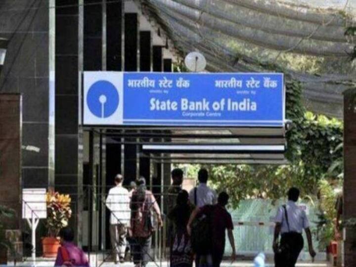 State Bank Of India: SBI blocking accounts for not updating documents, Know the truth SBI Alert: బీ కేర్‌ఫుల్.. డాక్యుమెంట్స్ అప్‌డేట్ చేయలేదని ఎస్‌బీఐ అకౌంట్స్ బ్లాక్ చేస్తుందా.. ఈ విషయాలు తెలుసుకోండి