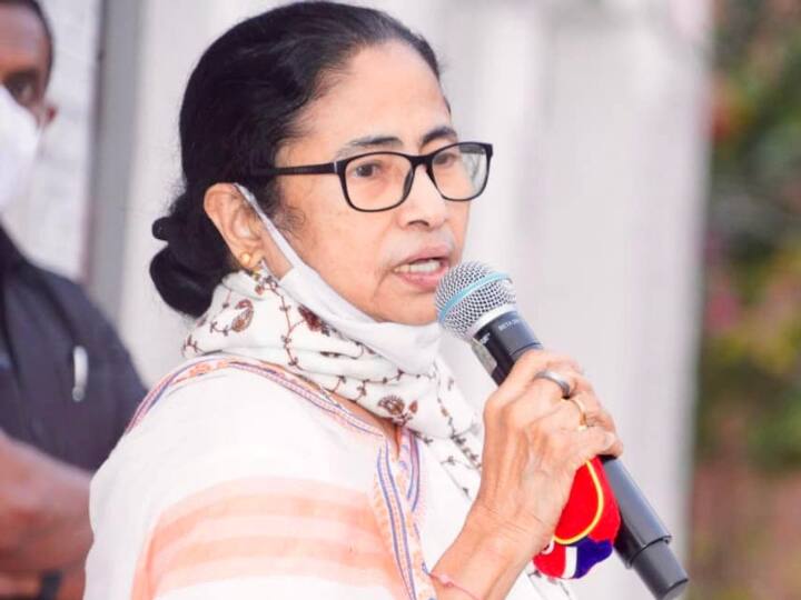 CM Mamata Banerjee Slams Central government for lack of vaccine doses in State asks for more Mamata on Vaccine : রাজ্যের ৪০ শতাংশ মানুষ এখনও দ্বিতীয় ডোজ পায়নি, আমাদের আরও ভ্যাকসিন দরকার, বললেন মুখ্যমন্ত্রী