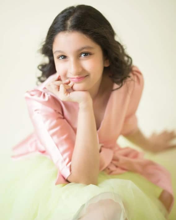 న్యూఇయర్ రెడీ.. మహేష్ కూతురు కొత్త లుక్.. 
