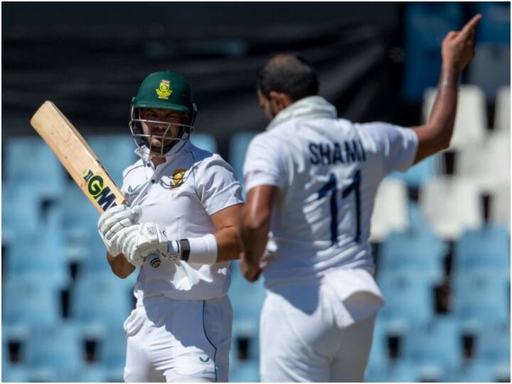 सुपरस्पोर्ट पार्क में चौथे दिन भी गेंदबाजों की तूती बोली. दिन भर में 13 विकेट गिरे, लेकिन वह एल्गर थे जिन्होंने ऐसी परिस्थितियों में खेलने के लिये जरूरी एकाग्रता का अच्छा नमूना पेश किया. वह अभी 52 रन पर खेल रहे हैं.