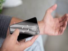 Trending News: स्कैन करते ही पता चलेगा कोरोना वैक्सीनेशन स्टेटस, हाथ पर इम्पलांट होगी माइक्रोचिप