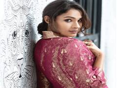 Andrea Latest Clicks: ஆளை அசத்தும் ஆண்ட்ரியா - லேட்டஸ்ட் க்ளிக்ஸ்