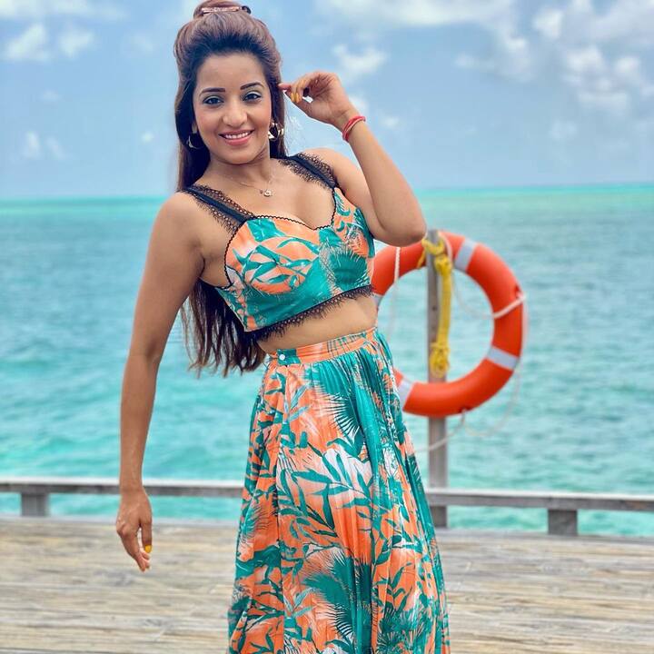 मोनालिसा भोजपुरी सिनेमा की जानी-मानी एक्ट्रेस है. उनके करोड़ों फैंस हैं जो उनकी एक झलक पाने के लिए बेताब रहते हैं.