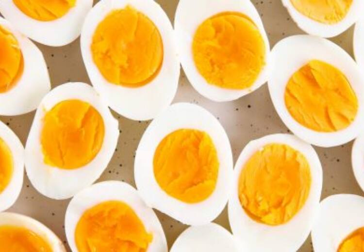 A new research claims that eating more eggs everyday has an increased chance of diabetes risk upto 60 percent அதிகமாக முட்டை சாப்பிட்டால் நீரிழிவு நோய் ஏற்படும் வாய்ப்பு அதிகம்.. அதிர வைக்கும் ஆய்வுகள்!