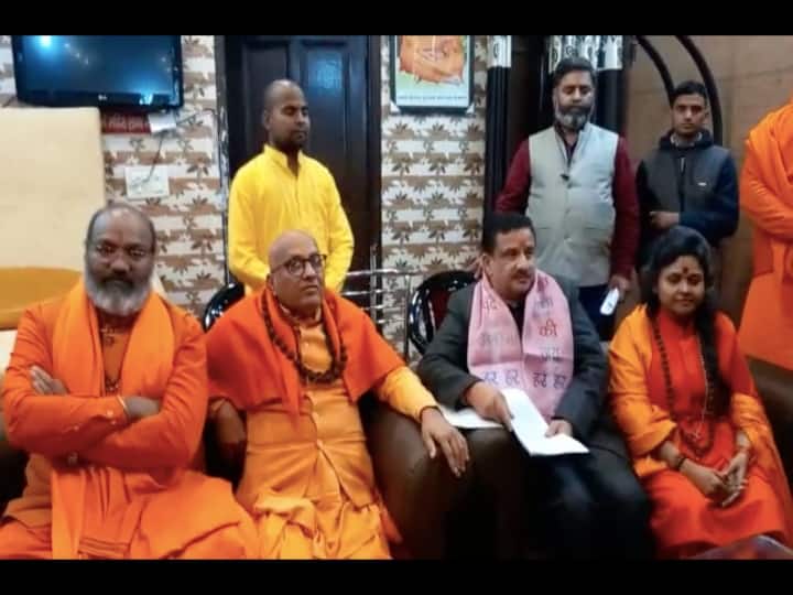 Controversy started over the remarks of saints against Islam in Dharmasansad in Haridwar ann Haridwar News: धर्मसंसद में इस्लाम के खिलाफ साधु संतो की टिप्पणी पर शुरू हुआ विवाद, वसीम रिजवी और दो संतो पर मुकदमा दर्ज