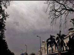 UP Weather and Pollution Report: यूपी में आज मौसम विभाग का अलर्ट, बारिश के साथ-साथ गिरेंगे ओले, वायु प्रदूषण पर होगा असर