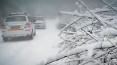 जारी है सर्दी का सितम, कहीं बर्फबारी तो कहीं बारिश से तापमान लुढ़का