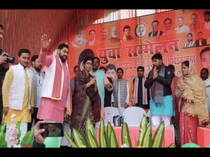 BJP leader Swati Singh attacked the opposition, said- Opposition encourages those who say India will Divided ann UP Election 2022: स्वाती सिंह ने विपक्ष पर बोला हमला, कहा- भारत तेरे टुकड़े होंगे कहने वालों को विपक्ष देता है बढ़ावा