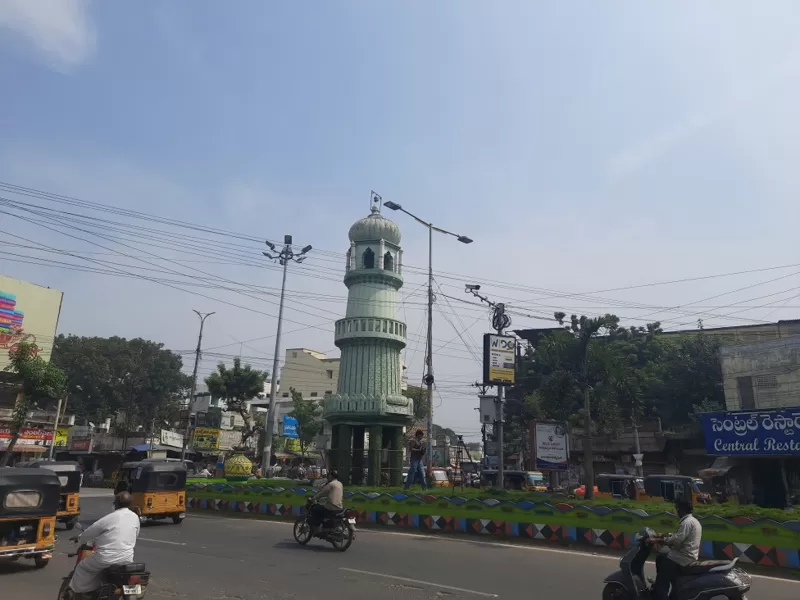 The BJP is demanding that the Jinnah Tower in Guntur be renamed or demolished Guntur Zinna Tower BJP : పాకిస్తాన్ జాతిపిత పేరుతో గుంటూరులో జిన్నా టవరా .. కూల్చేయాల్సిందే!  బీజేపీ డిమాండ్‌తో కలకలం...