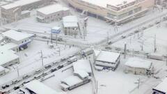 Snowfall brings life to halt in Japan | Report