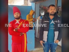 Kalicharan Maharaj : वादग्रस्त वक्तव्य करणाऱ्या कालीचरण महाराजाला बेड्या, खजुराहोमधून पहाटे अटक