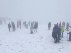 Jammu-Kashmir Weather: शीत लहर की चपेट में आया जम्मू-कश्मीर, गुलमर्ग में माइनस 10 तक पहुंचा पारा