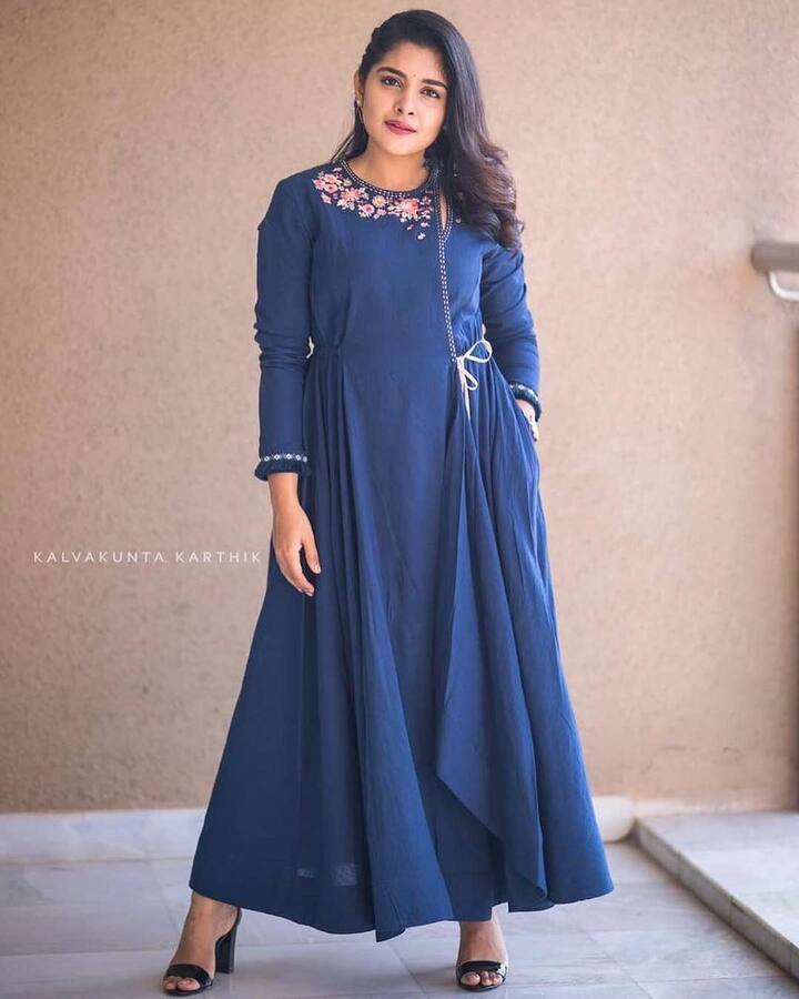 உன் நெனப்பு ஓங்குதடி உள் உசுரு நோகுதடி கண்ணீர் பட்டு கன்னம் ரெண்டும் வலிக்குதடி