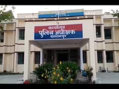 Balrampur News: महाराजगंज में दिन दहाड़े ग्राम प्रधान की हत्या करने के आरोपियों को पुलिस ने मुठभेड़ के बाद पकड़ा