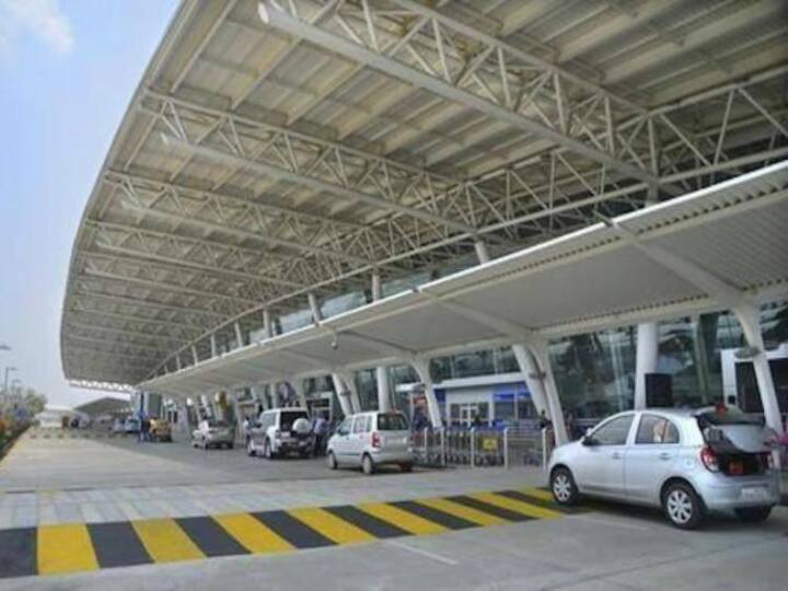 Most gold seizures airports list in india this this year : chennai airport first place Most Hold Seizure Airport: 2021-ஆம் ஆண்டு அதிகளவு கடத்தல் தங்கத்தை பிடித்த விமான நிலையம்...! முதலிடத்தை பிடித்த சென்னை...!