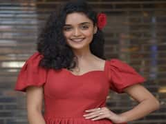 Kashish Khan Photos: చిట్టి గౌనులో కాశిష్ ఖాన్ మెరుపుల్..