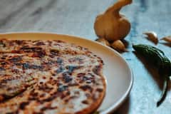 Weight Loss: পাতে পরোটা তবুও কমবে ওজন, জানেন কীভাবে?