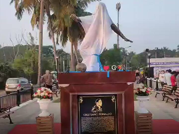 Cristiano Ronaldos Statue in Goa became new controversy गोव्यात उभारला ख्रिस्तियानो रोनाल्डोचा पुतळा, नव्या वादाचा झाला जन्म