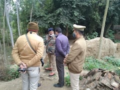 Crime News: यूपी के प्रयागराज में युवती की घर में घुसकर हत्या, पुलिस को प्रेम प्रसंग का शक