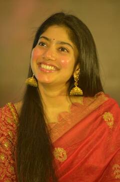 Actress sai pallavi | மை டியர் ராணி… என் ட்ரீம்ல வா நீ.. சாய் பல்லவியின் அசத்தல் க்ளிக்ஸ்!!