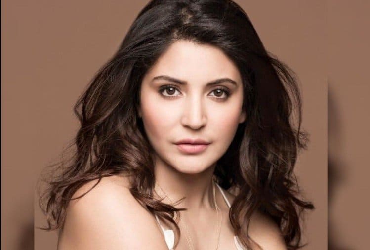 Anushka Sharma to return to Bollywood with three films, official announcement of films will be made soon 3 ਫ਼ਿਲਮਾਂ ਨਾਲ ਬਾਲੀਵੁੱਡ 'ਚ ਵਾਪਸੀ ਕਰੇਗੀ ਅਨੁਸ਼ਕਾ ਸ਼ਰਮਾ, ਜਲਦ ਹੀ ਹੋਵੇਗਾ ਫ਼ਿਲਮਾਂ ਦਾ ਅਧਿਕਾਰਕ ਐਲਾਨ