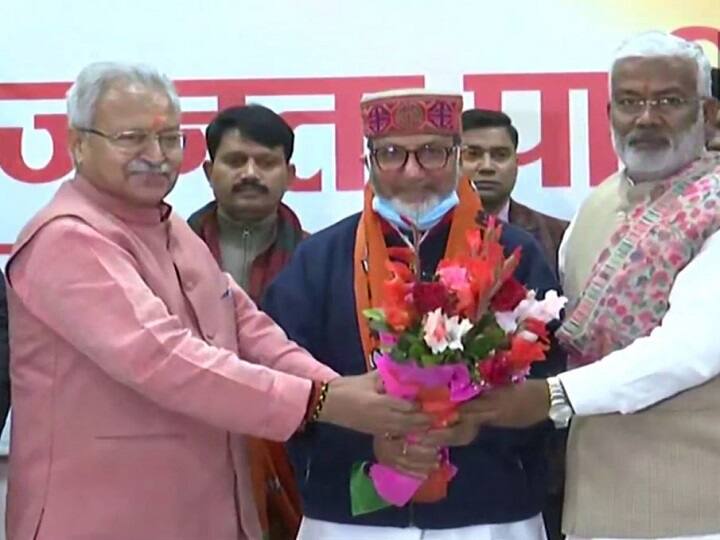 UP Election 2022: यूपी चुनाव से पहले सपा को लगा एक और बड़ा झटका, ये दिग्गज नेता BJP में हुए शामिल Lucknow: Samajwadi Party leader Shatarudra Prakash joined BJP, Swatantra Dev Singh UP Election 2022: यूपी चुनाव से पहले सपा को लगा एक और बड़ा झटका, ये दिग्गज नेता BJP में हुए शामिल