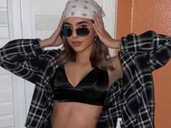 Aaliyah Kashyap Reply: Anurag Kashyap की बेटी आलिया से फैन ने पूछा- महीने का खर्च कितना है? स्टारकिड ने दिया ऐसा जवाब