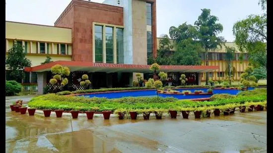 ਥਾਪਰ ਇੰਸਟੀਚਿਊਟ 'ਚ ਕੋਰੋਨਾ ਦਾ ਕਹਿਰ, 27 ਵਿਦਿਆਰਥੀਆਂ ਦੀ ਰਿਪੋਰਟ ਪੌਜੇਟਿਵ