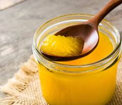 Health Tips : शुद्ध तुपाचा आहारात समावेश केल्याने होतील 'हे' फायदे 