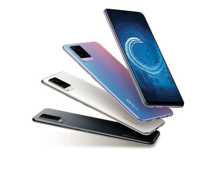 Vivo V20: वीवो वी20 एक 44 मेगापिक्सल सेल्फी कैमरा वाला फोन है. इसकी मदद से 4K वीडियो कैप्चर किया जा सकता है. इसमें बैक पैनल पर 64 मेगापिक्सल का नाइट कैमरा है. साथ ही यह 33W के फ्लैश चार्जिंग के साथ आता है. इस फोन में 2021 के एडिशन में स्नैपड्रैगन 730 चिपसेट है. इसकी कीमत 22990 रुपये है.