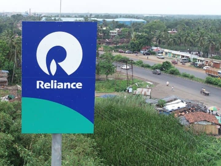 Reliance Solar Energy Arm Acquires 100 Per Cent Stake In UK-Based Battery Firm Faradion Reliance Solar Energy Arm Acquires 100 Per Cent Stake In UK-Based Battery Firm Faradion