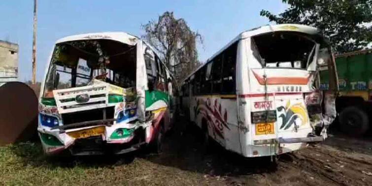 Howrah Bus Accident at National Highway many Passengers injured people vandalised buses Howrah Accident News : ধূলাগড়ে ধুন্ধুমার, দুই বাসের সংঘর্ষে আহত একাধিক যাত্রী, বাস ভাঙচুর উত্তেজিত জনতার