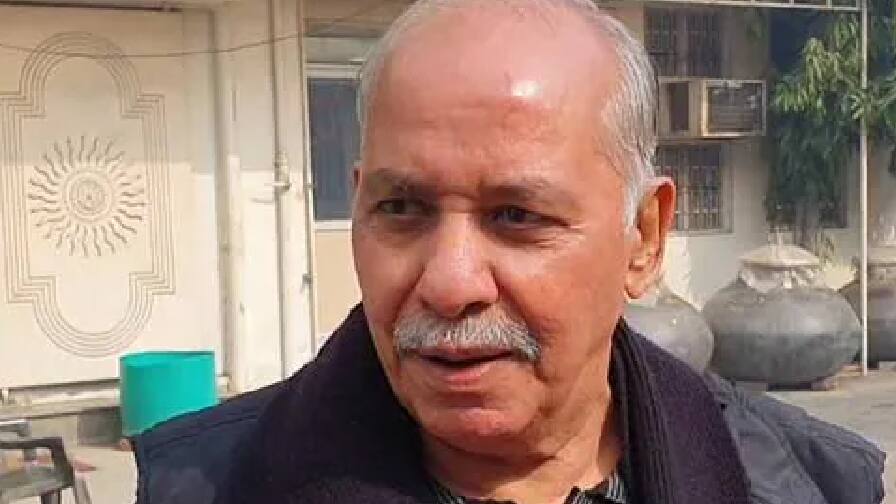 Samajwad Party MLC Pushparaj Jain Raids on 20 premises, four bank accounts of Mumbai also being investigated ANN IT Raid: सपा MLC पुष्पराज के 20 परिसरों पर छापेमारी, मुंबई के चार बैंक खातों की भी हो रही जांच