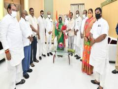 Telangana Bjp: ఉద్యోగుల బదిలీలు రాష్ట్రపతి ఉత్తర్వులకు విరుద్ధం... గవర్నర్ కు బీజేపీ ప్రతినిధుల బృందం ఫిర్యాదు