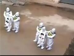 Trending News: OMG!..चीन में 4 लोगों को कोविड प्रोटोकॉल तोड़ना पड़ा भारी, कराई गई बेइज्जती वाली परेड