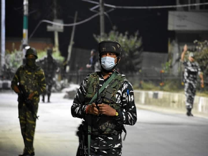 J&K: Three JeM Militants Gunned Down In Srinagar Encounter J&K: Three JeM Militants Gunned Down In Srinagar Encounter