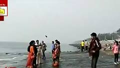 Digha: বছরের শেষদিন দিঘায় উপচে পড়া ভিড়| Bangla News