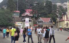 ਨਵੇਂ ਸਾਲ ਦੇ ਜਸ਼ਨਾਂ ਵਿਚਾਲੇ ਕੋਰੋਨਾ ਦਾ ਖ਼ਤਰਾ ਮੁੱਲ ਲੈ ਰਹੇ ਲੋਕ!